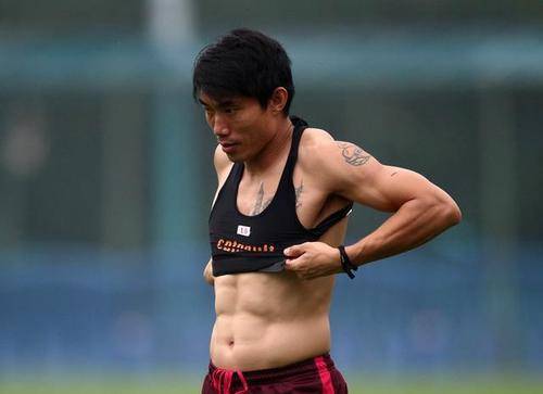 星空综合：
若论能力全面 中国足坛凌驾郑智的仅有一人(图2)